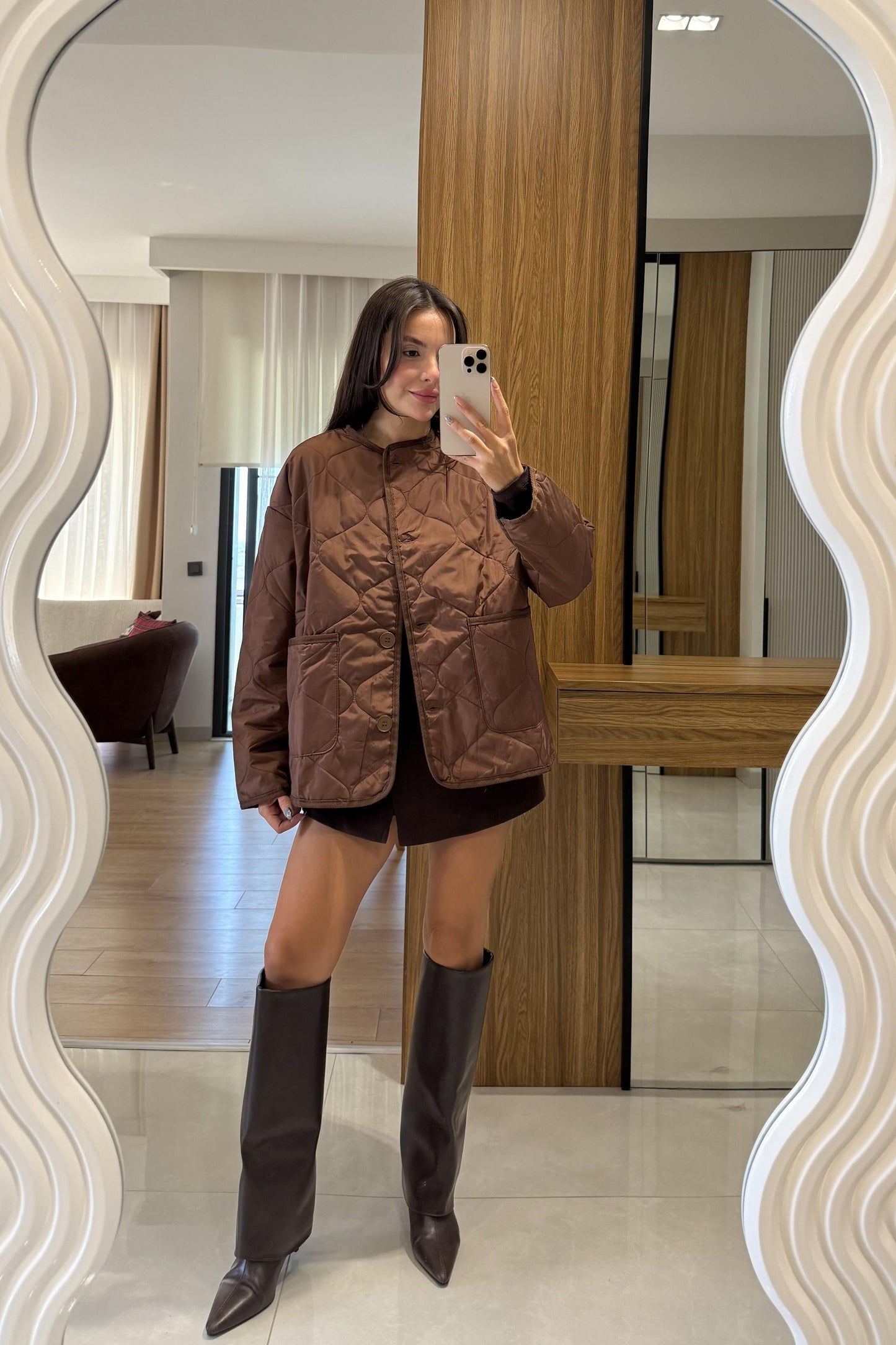 Nadja Kahve Kapitone Mont