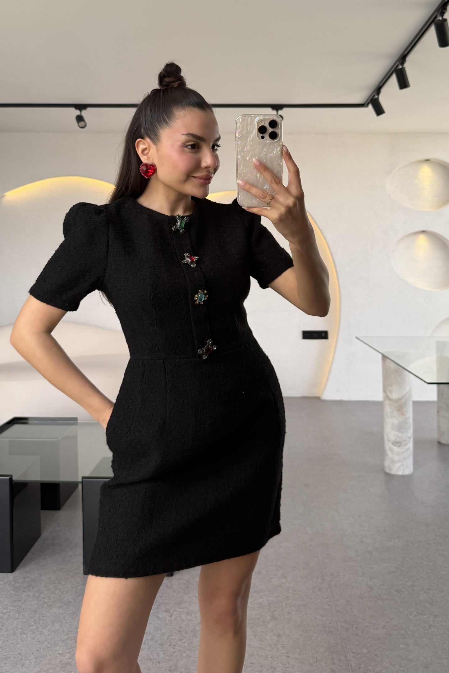 Nataly Siyah Tüvit Taşlı Düğmeli Elbise