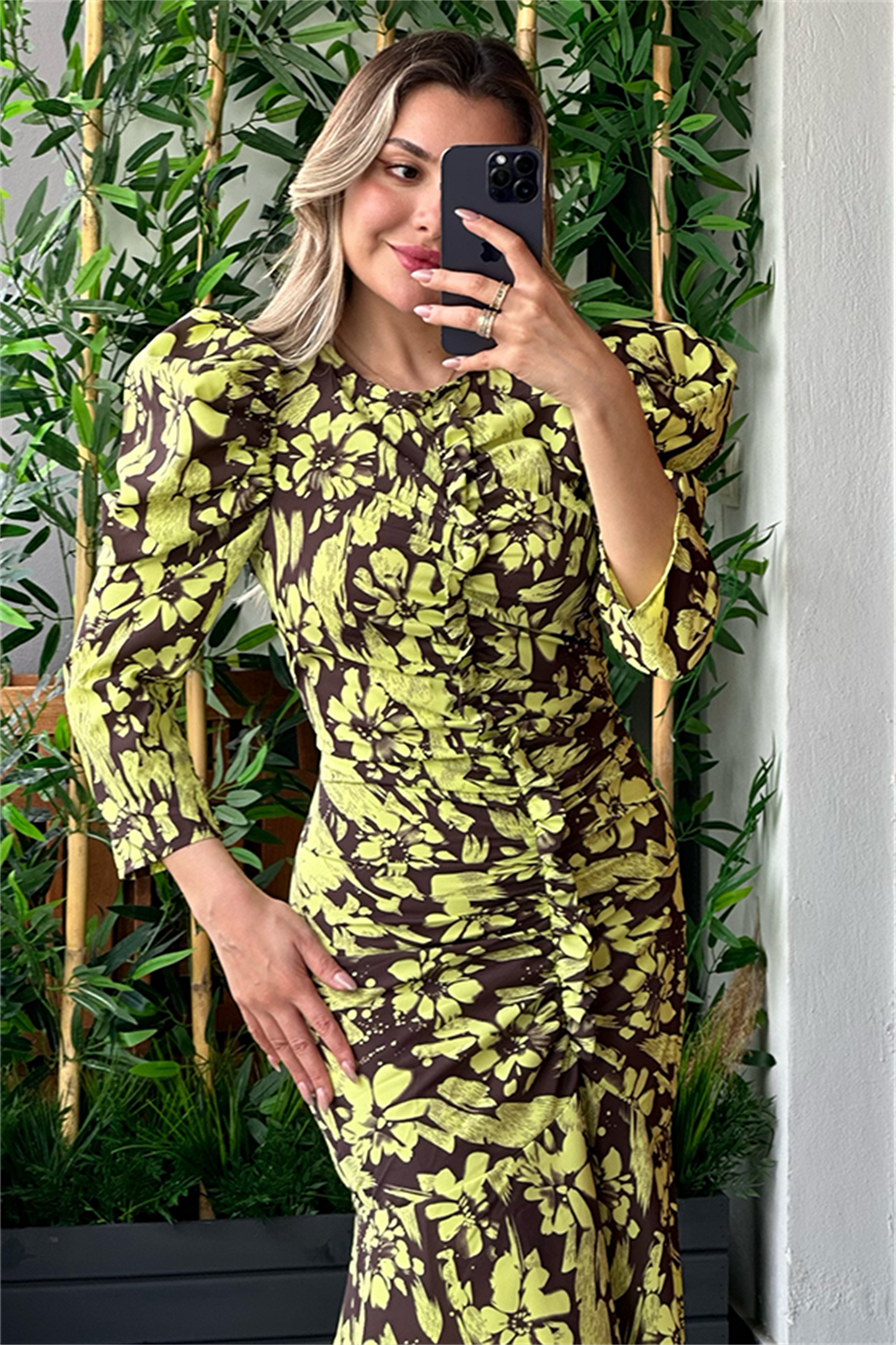 Neon sarı karpuz kol drapeli tasarım elbise