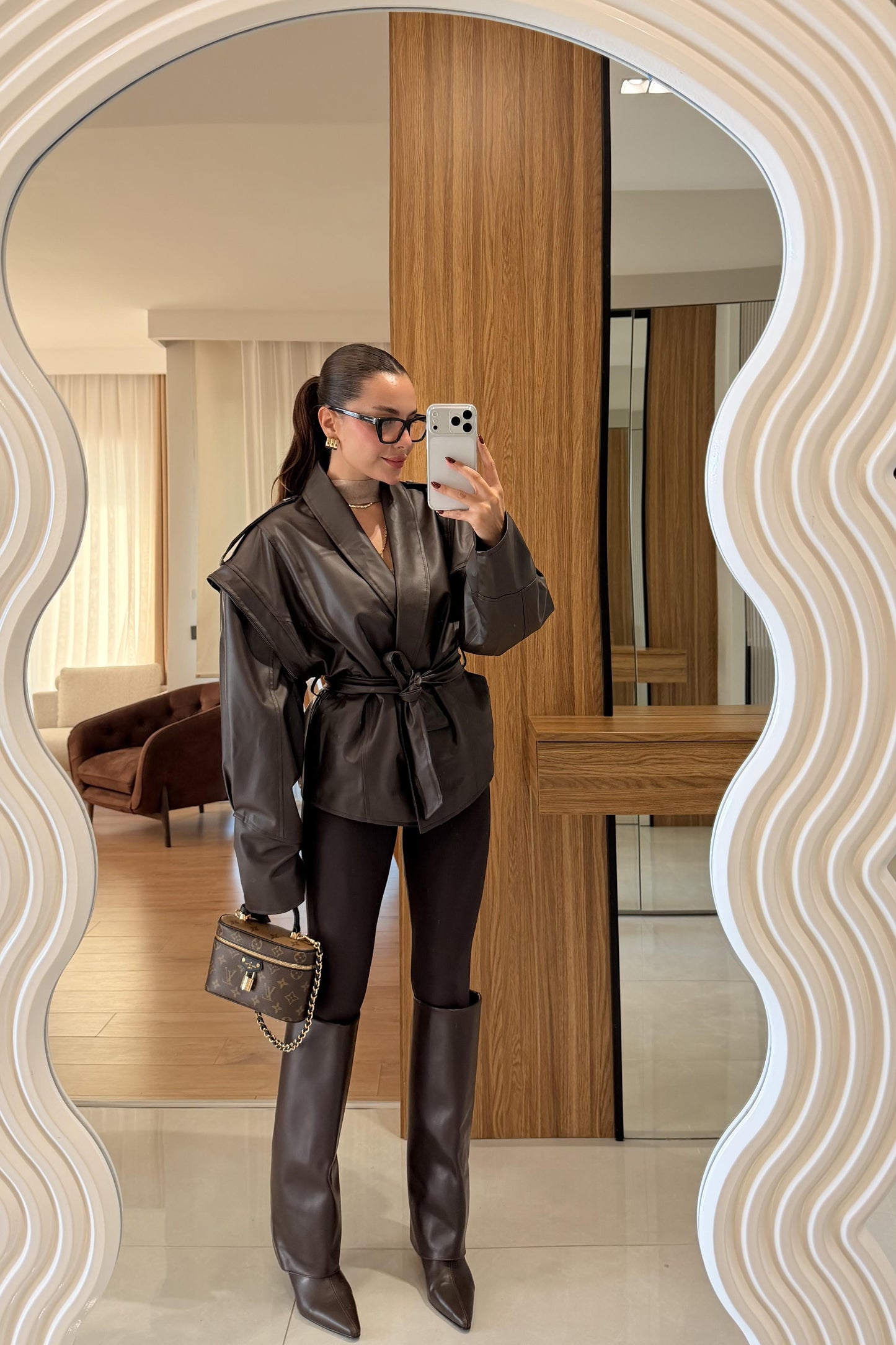 Newyork Acı Kahve Tasarım Kuşaklı Deri Ceket