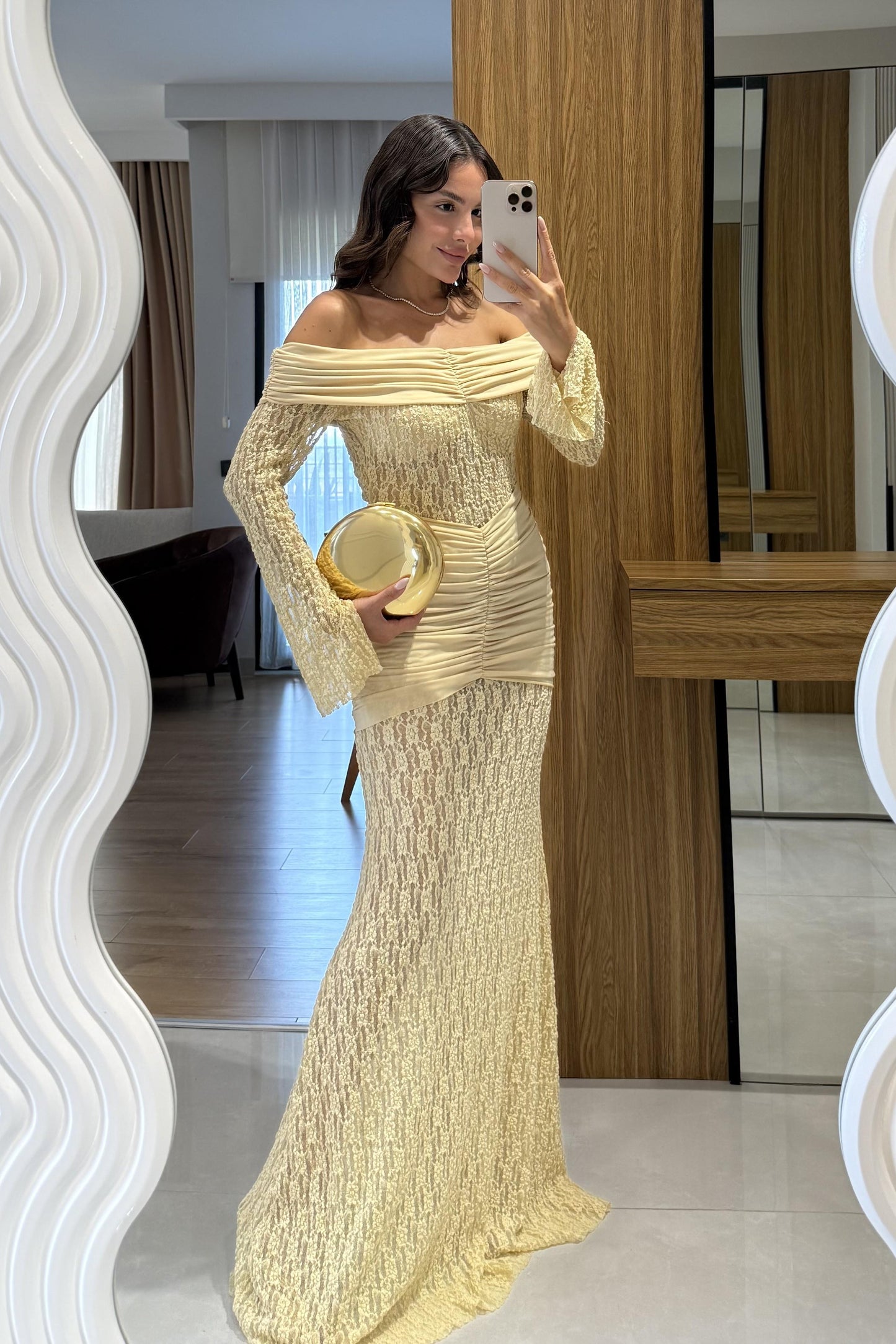 Nexora Sarı Dantel Madonna Yaka Elbise