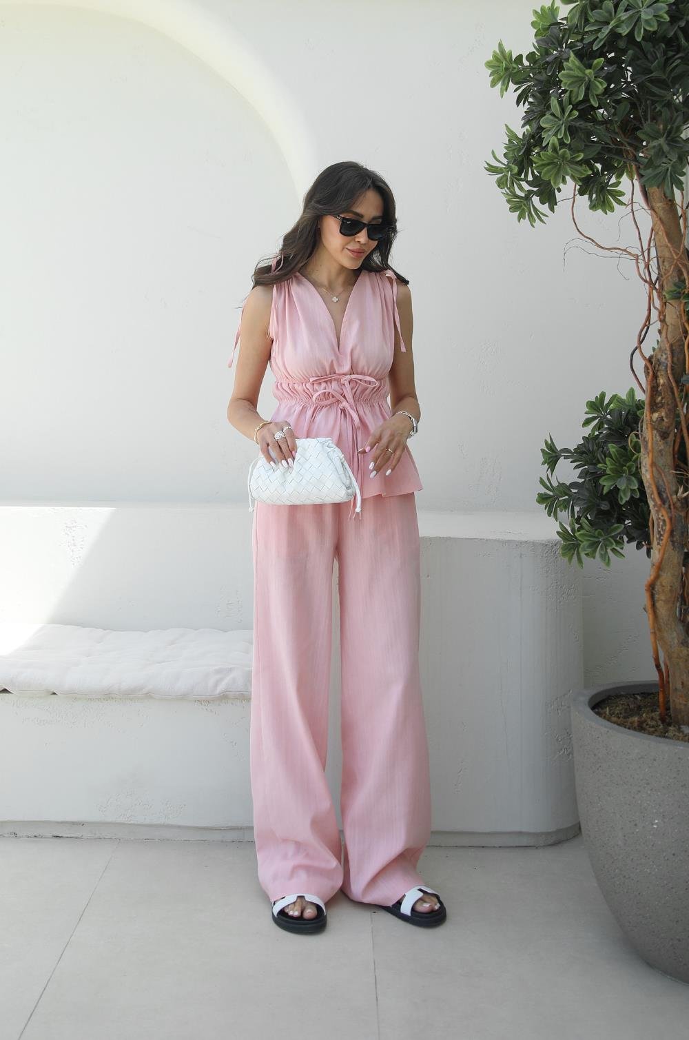 PEMBE LASTIK DETAYLI BLUZ PANTOLON TAKIM