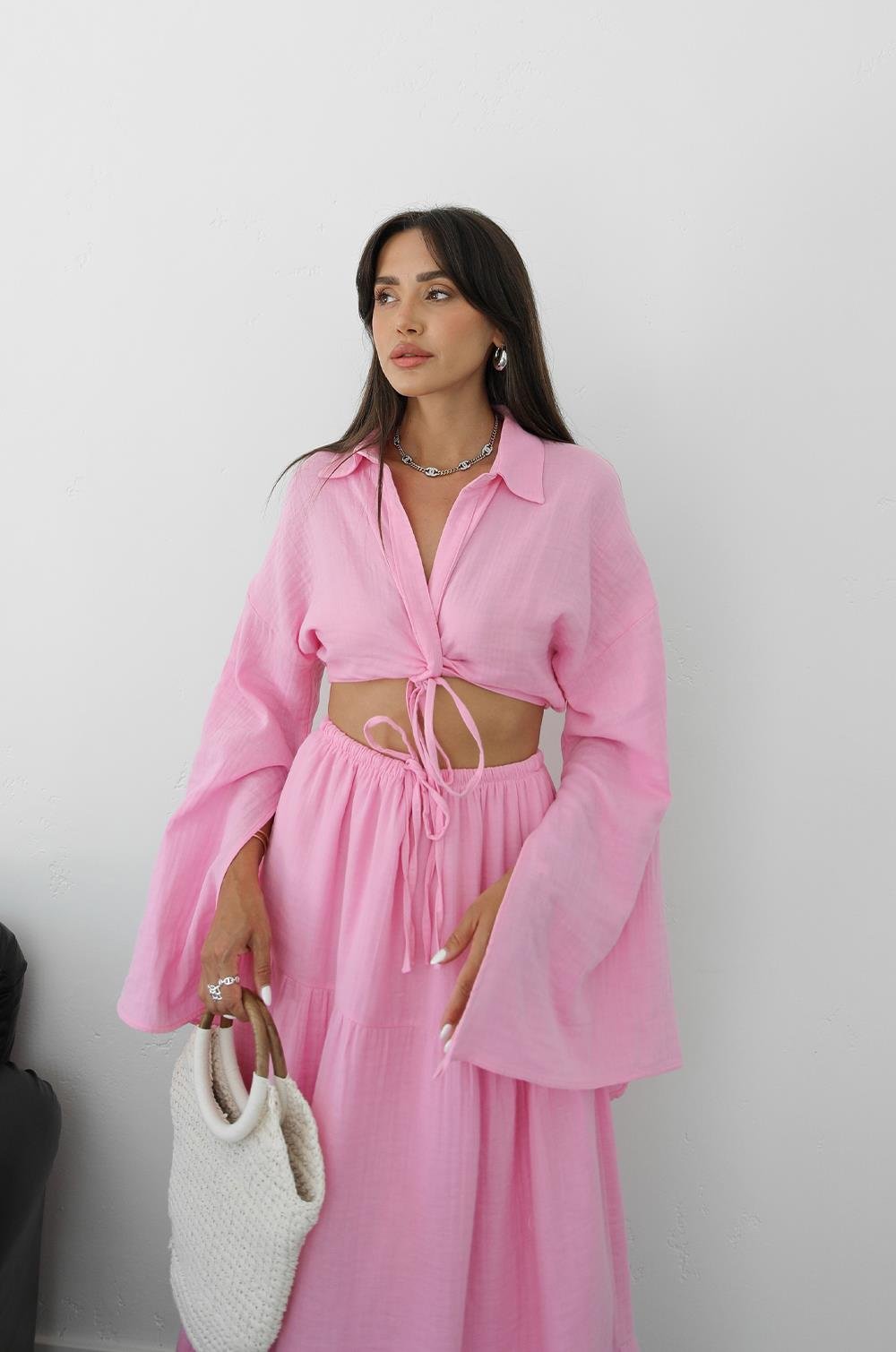 PEMBE ÖNÜ DÜĞÜM DETAYLI BLUZ ETEK TAKIM