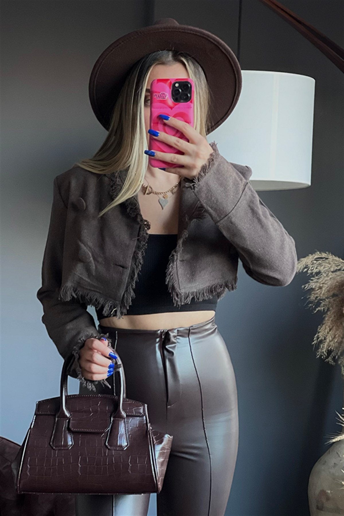 Püskül detaylı kahve crop ceket