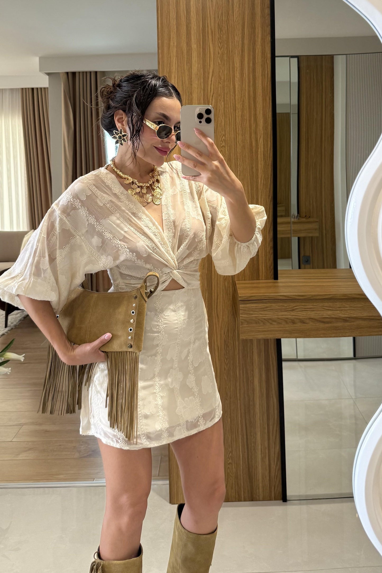 Ravira Bej Fistolu Balon Kol Ön Düğümlü Elbise