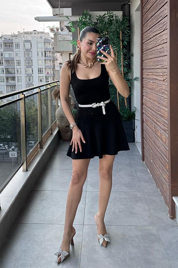 Remain Eteği Volanlı Mini Elbise - Siyah