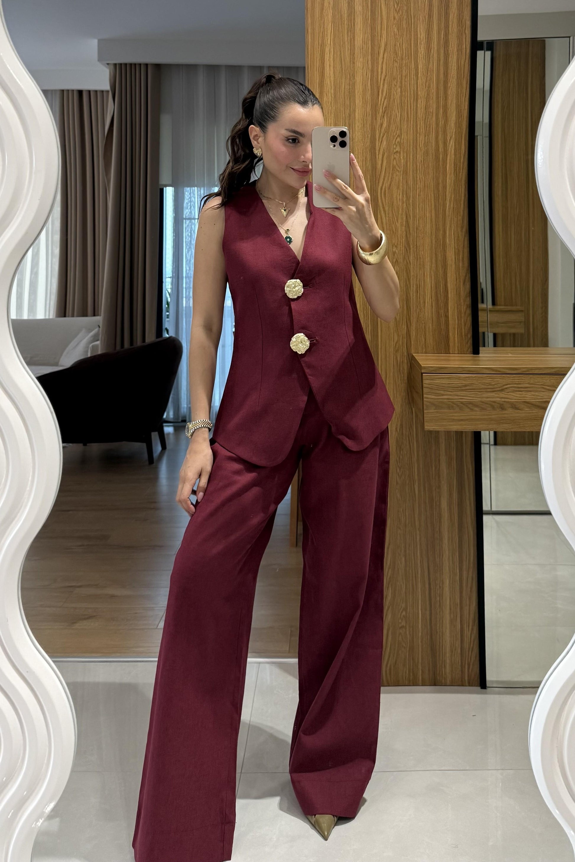 Samantha Bordo Gold Düğmeli Keten Takım