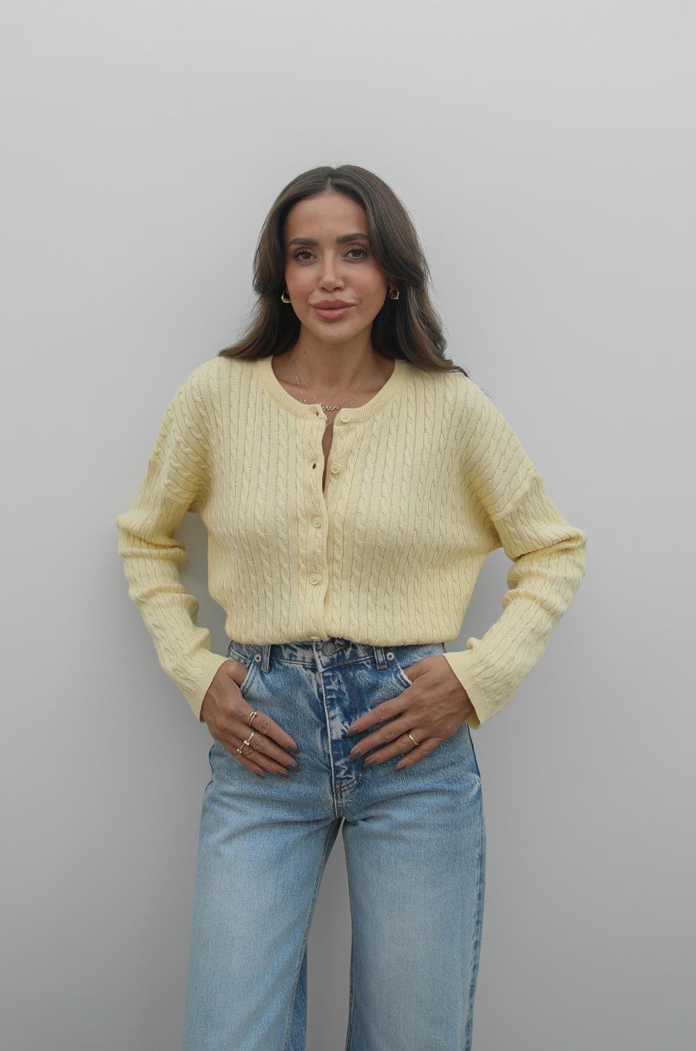 SARI SAÇ ÖRGÜLÜ HIRKA