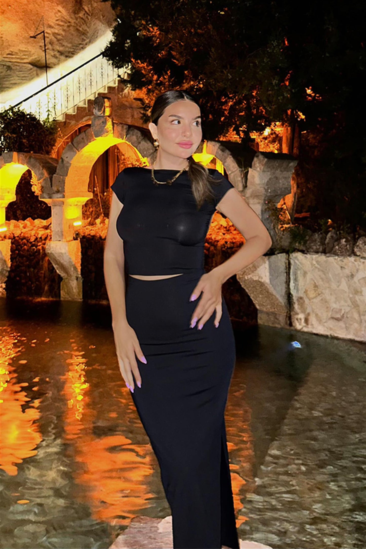 Shenell siyah sırt dekolteli etekli takım