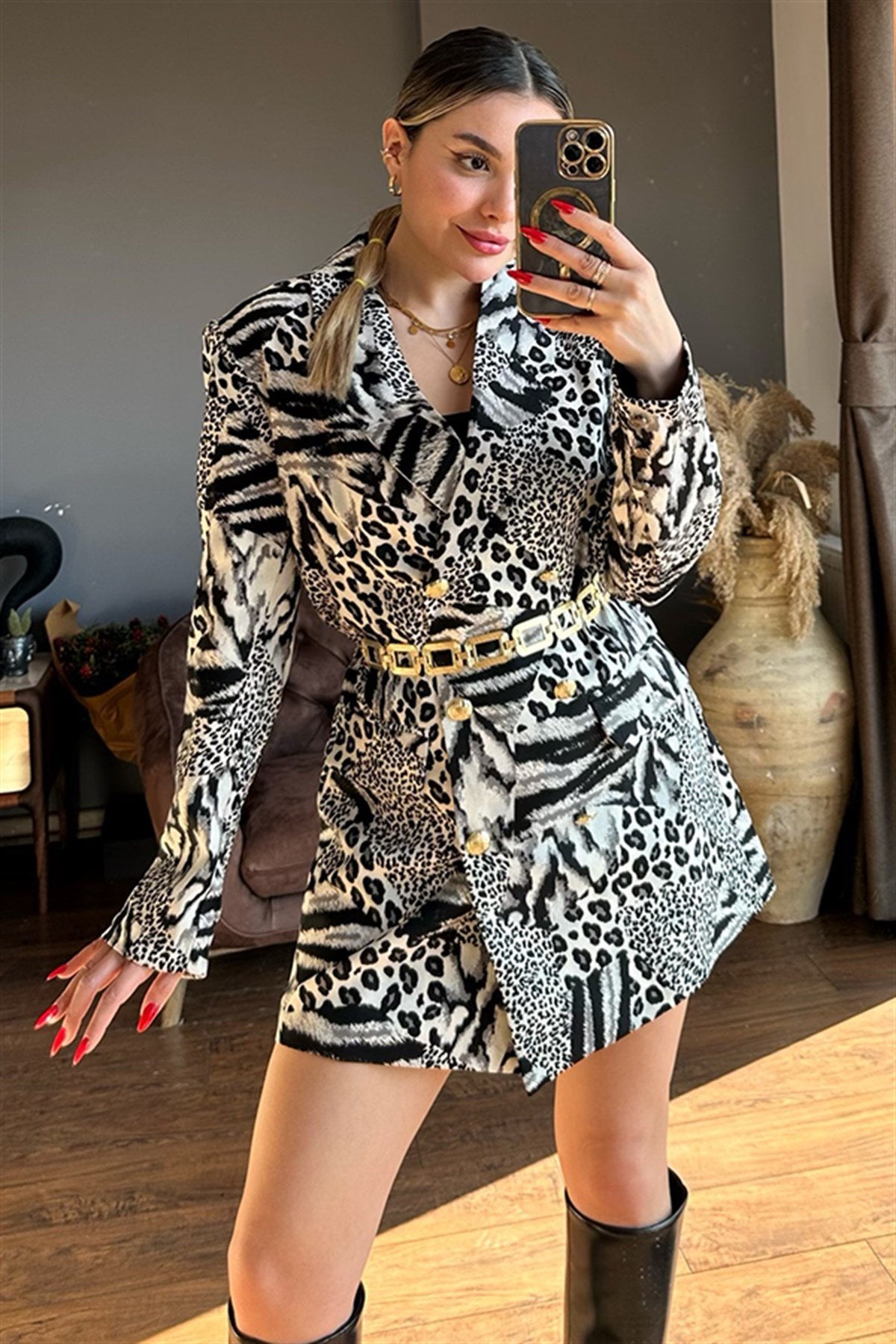 Siyah beyaz leopar desenli blazer ceket