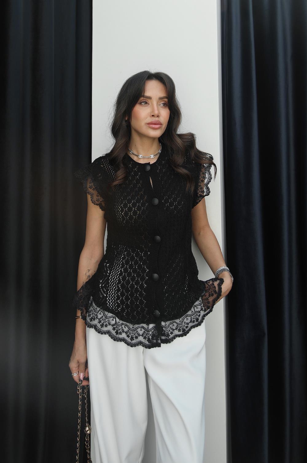 SIYAH ÖRME DANTEL DETAYLI YELEK