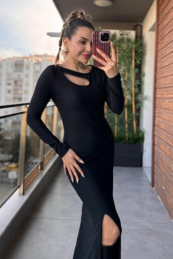 Slevee Yakası Dekolteli Siyah Fitilli Elbise