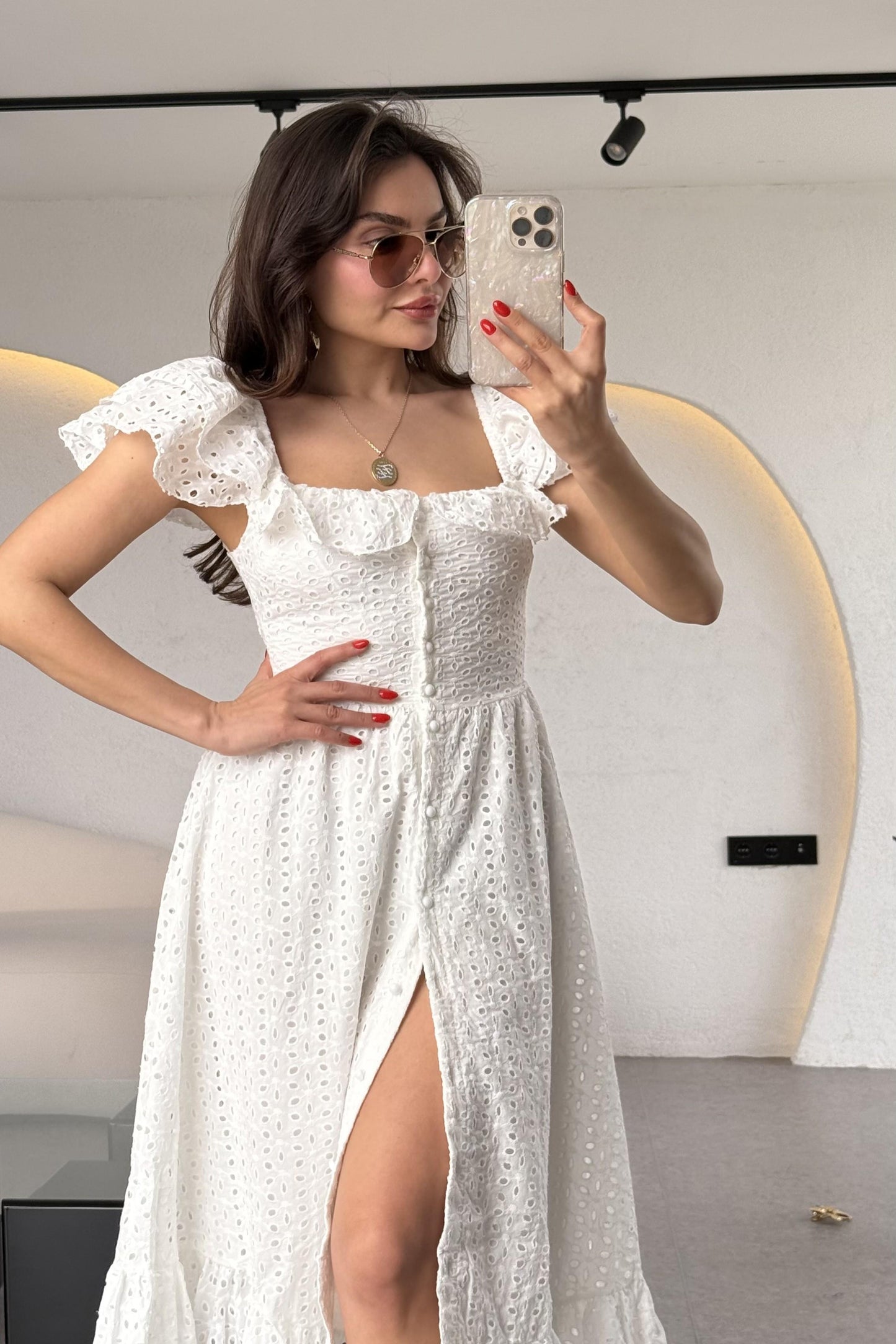 Sunset Beyaz Maxi Düğmeli Fisto Elbise