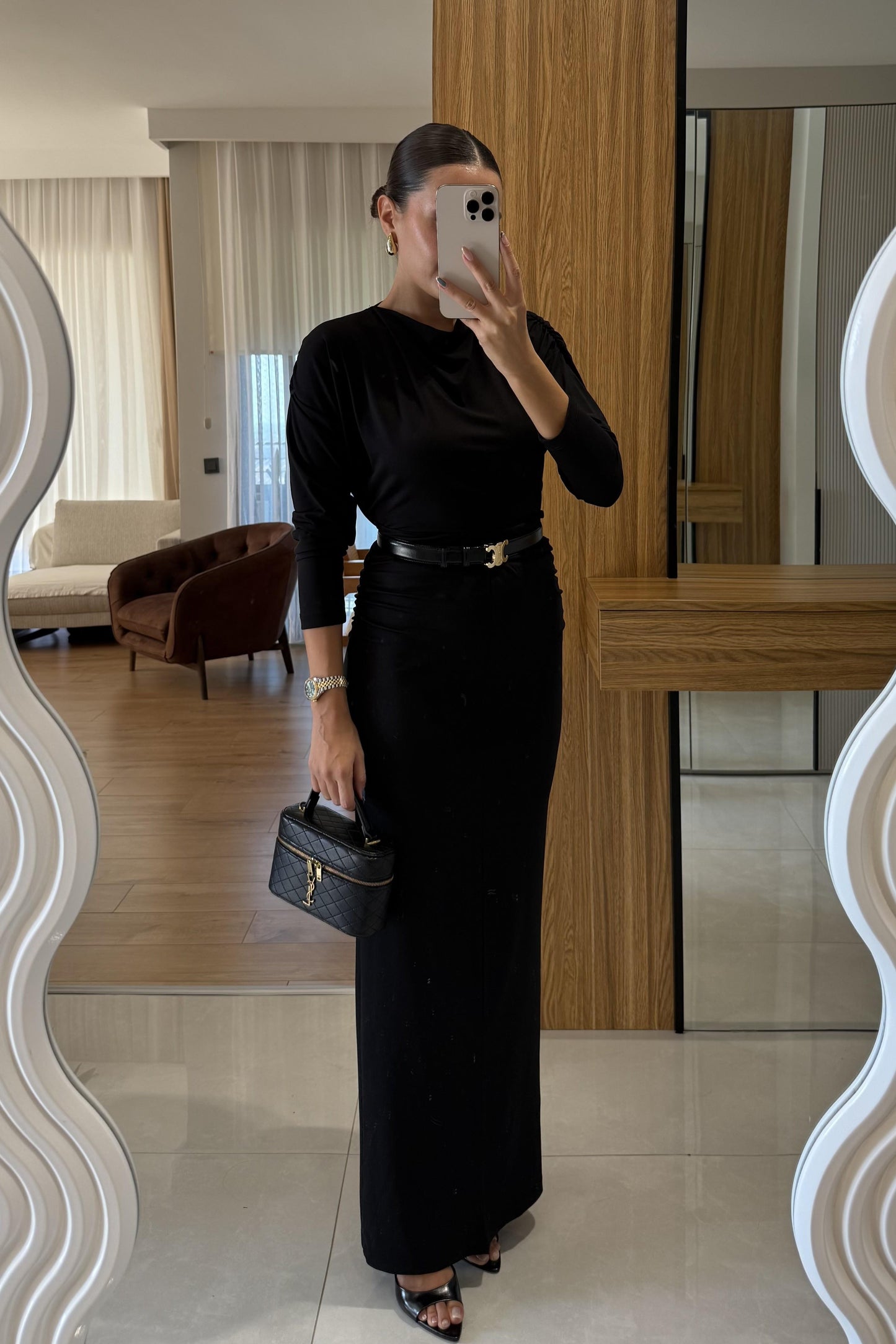 Taulov Siyah Sırt Detaylı Etekli Takım