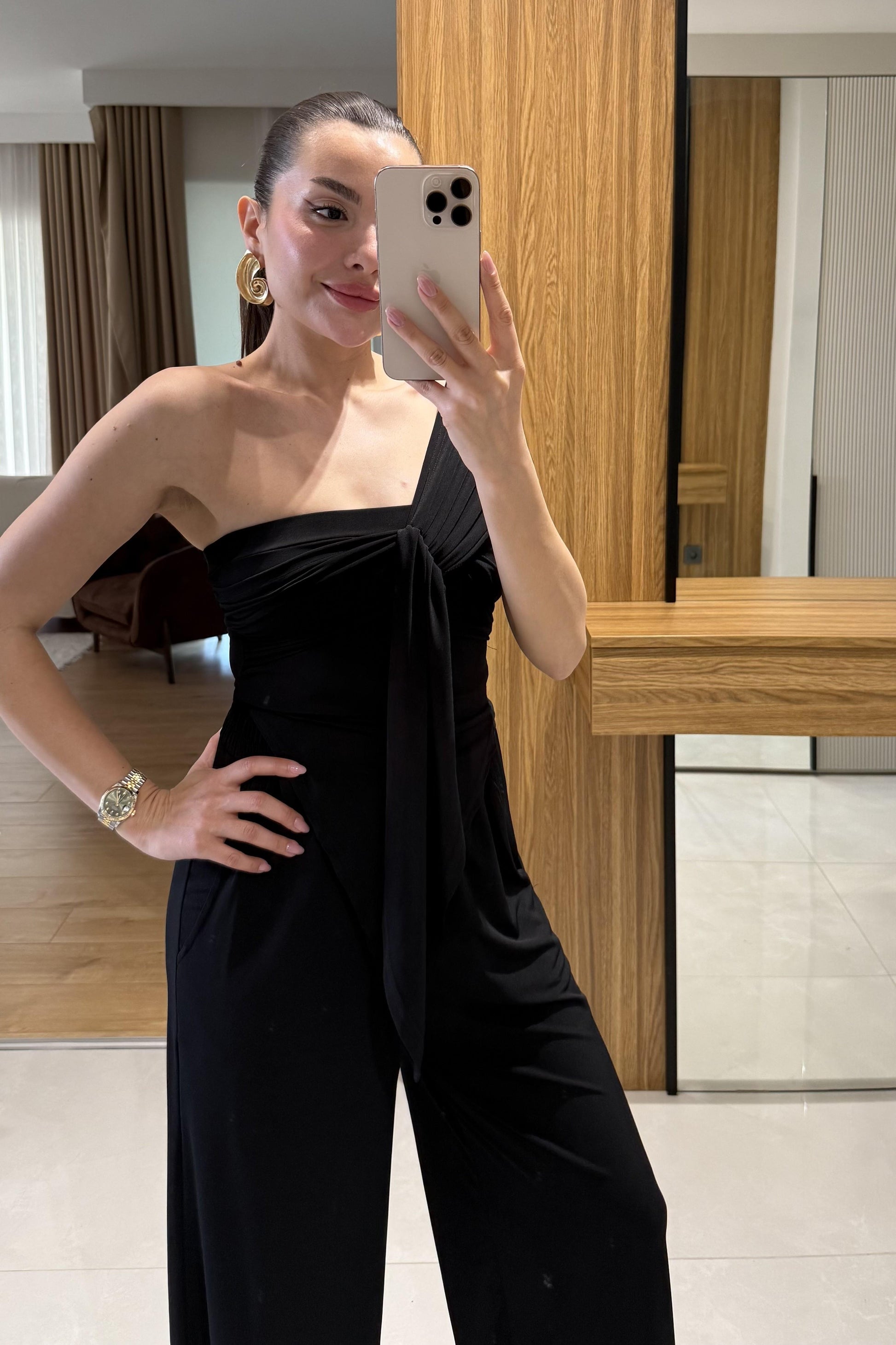 Veronika Siyah Tasarım Takım