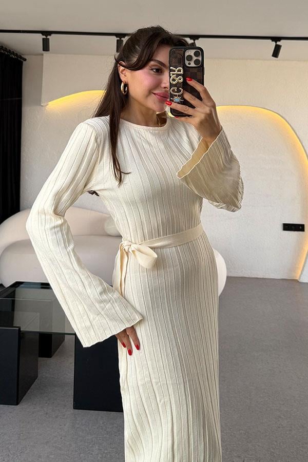 Vespa Bel Kuşaklı Krem Elbise