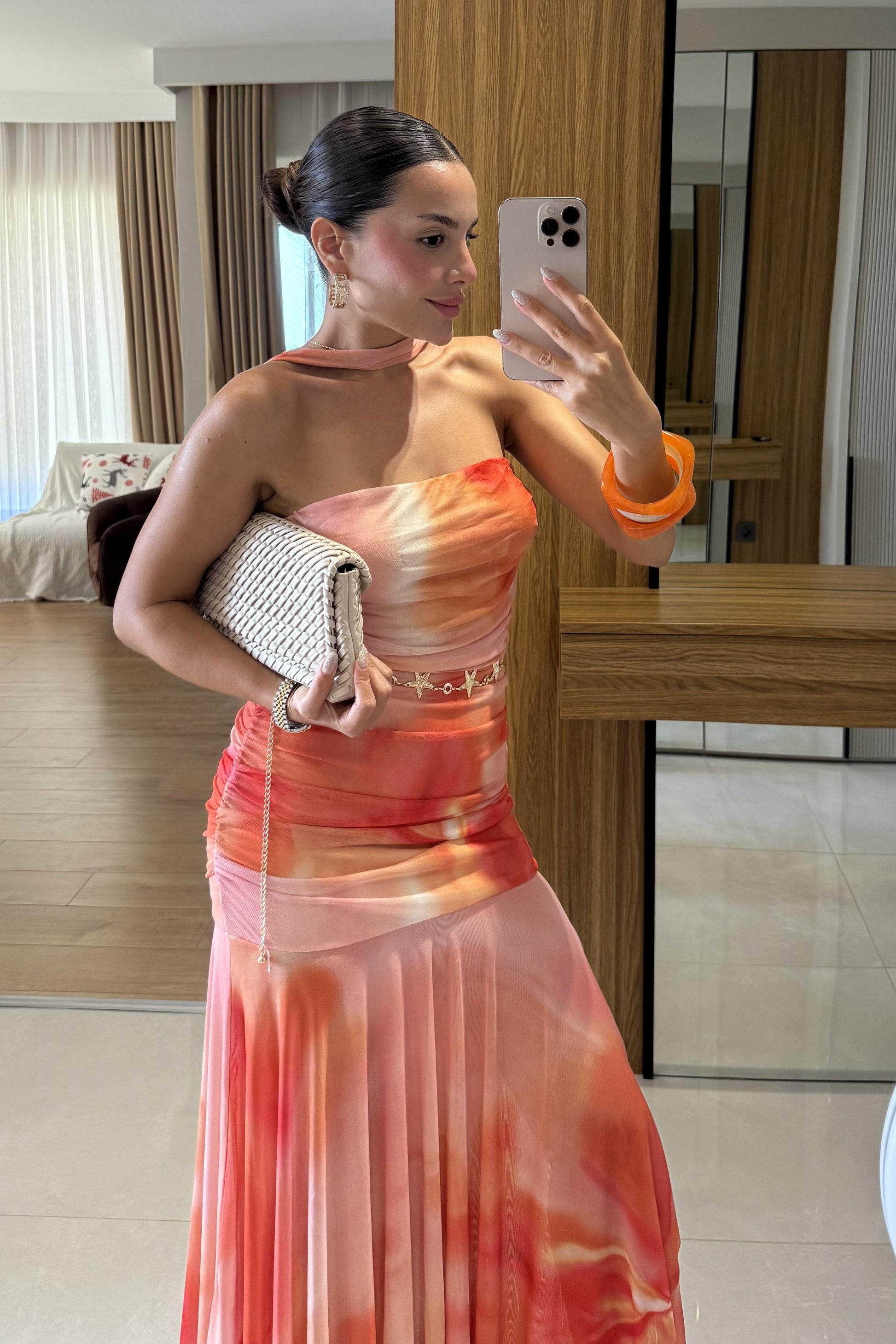 Vren Şal Detaylı Dökümlü Straplez Elbise