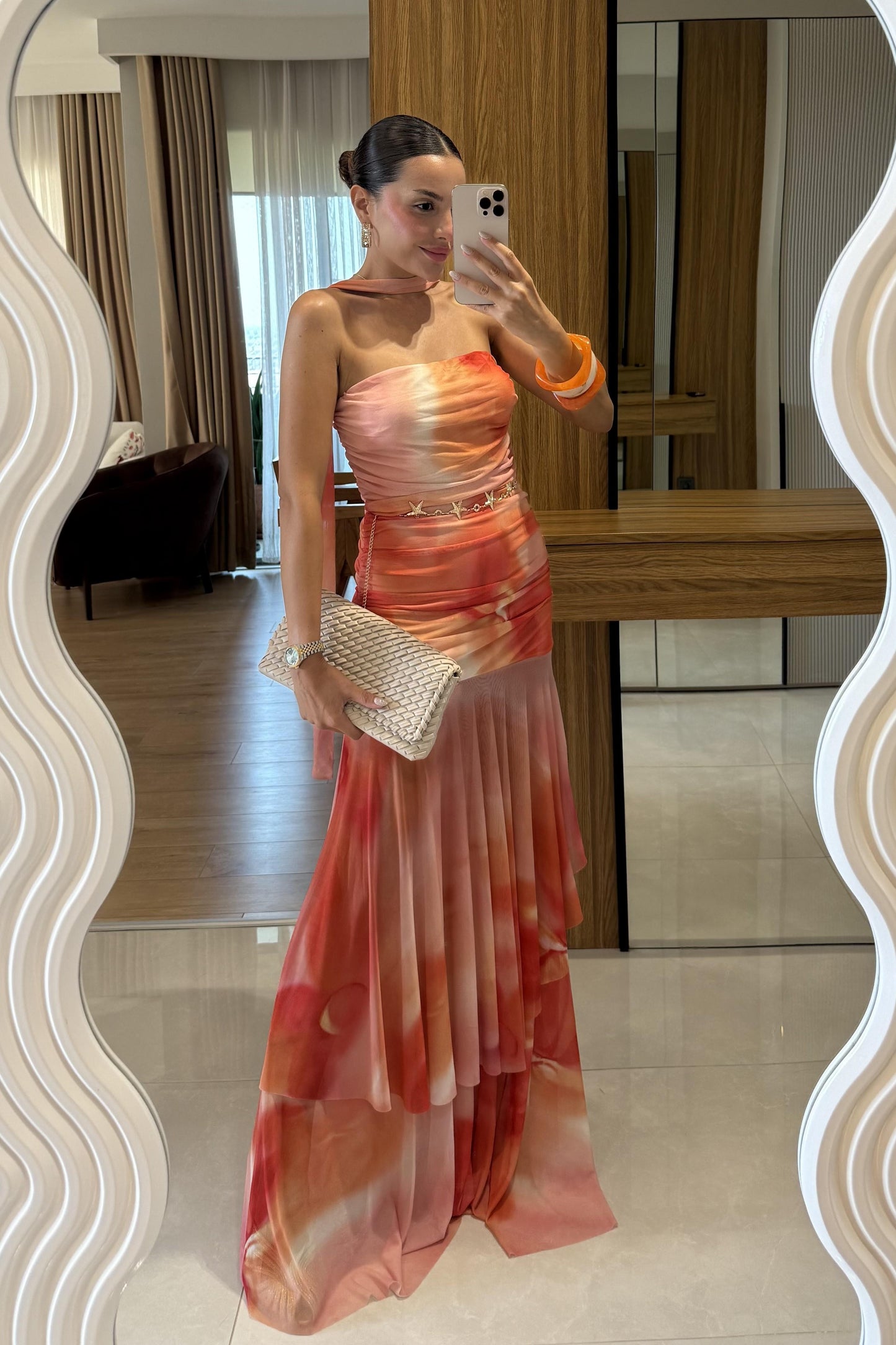 Vren Şal Detaylı Dökümlü Straplez Elbise