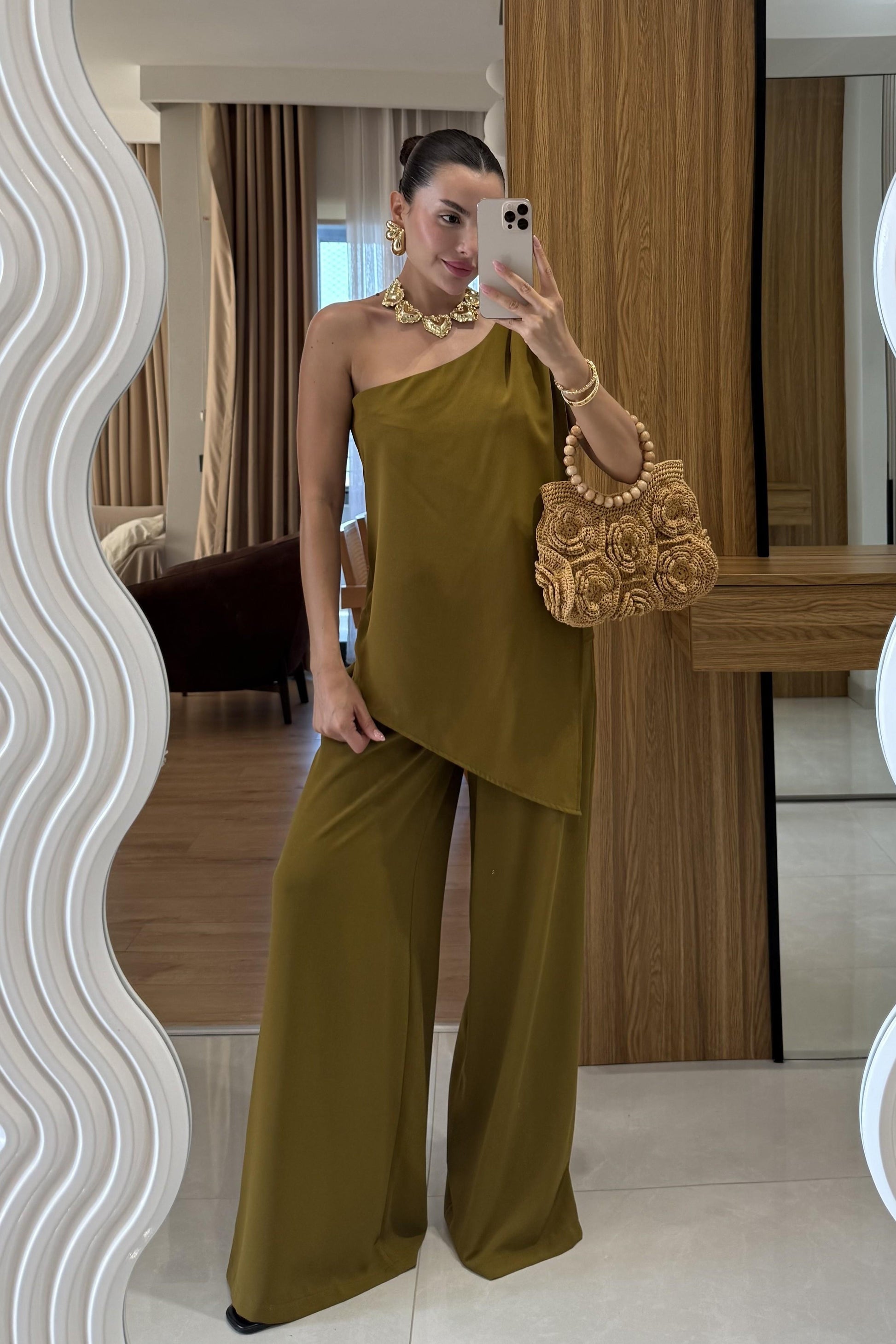 Waldra Yağ Yeşil Tek Kol Asimetrik Pantolon Takım