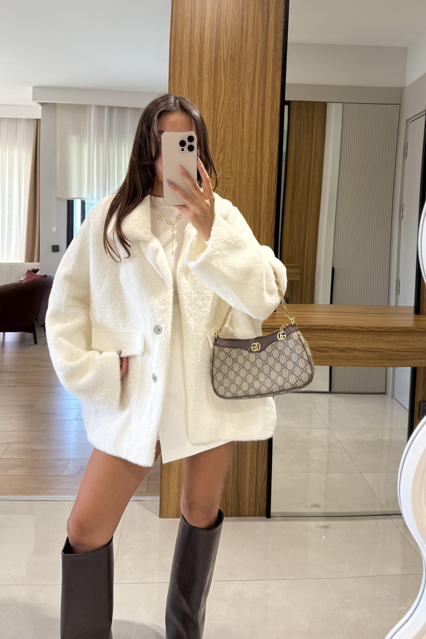 Winter Beyaz Premium Peluş Kaban