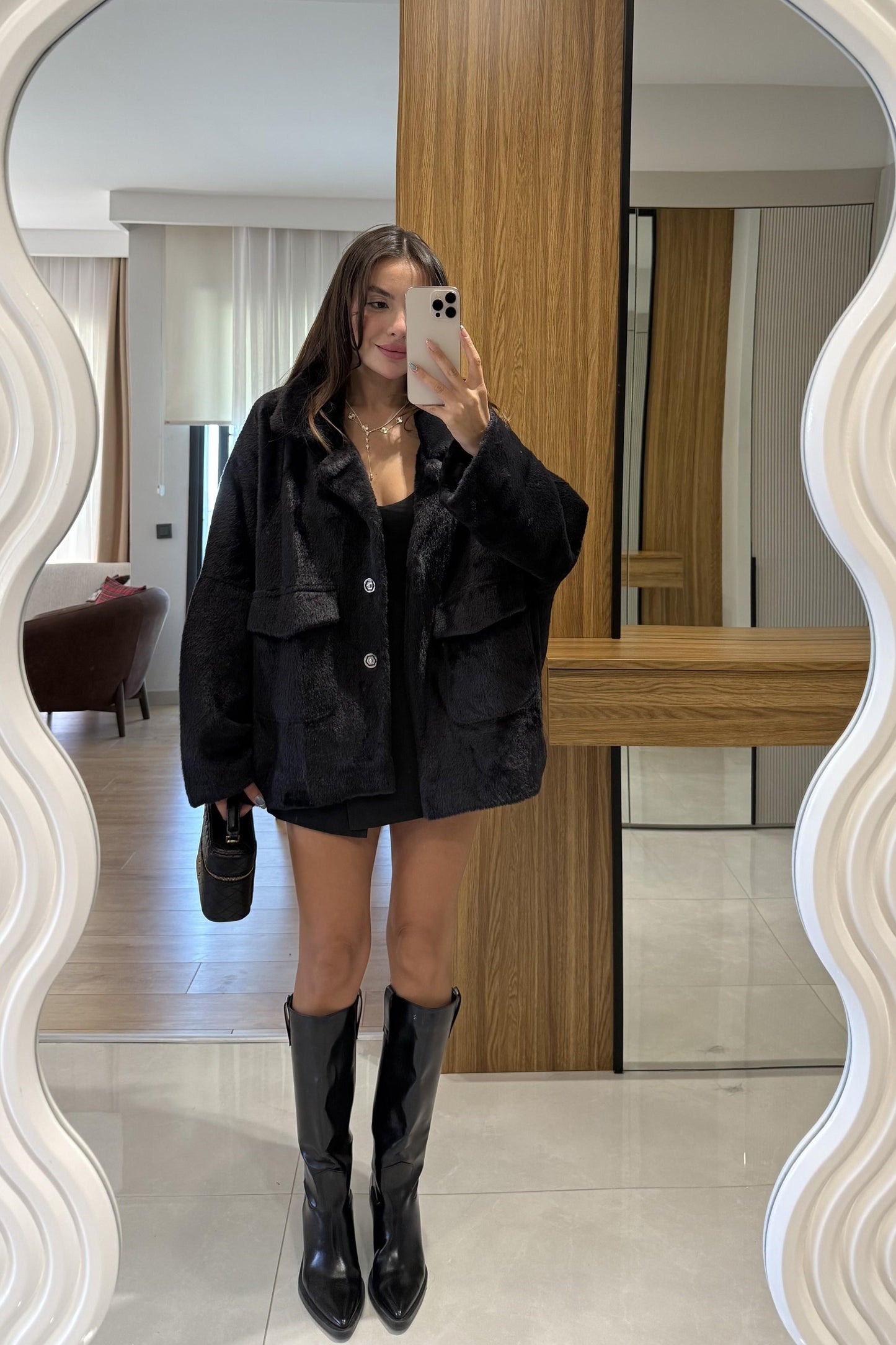 Winter Siyah Premium Peluş Kaban