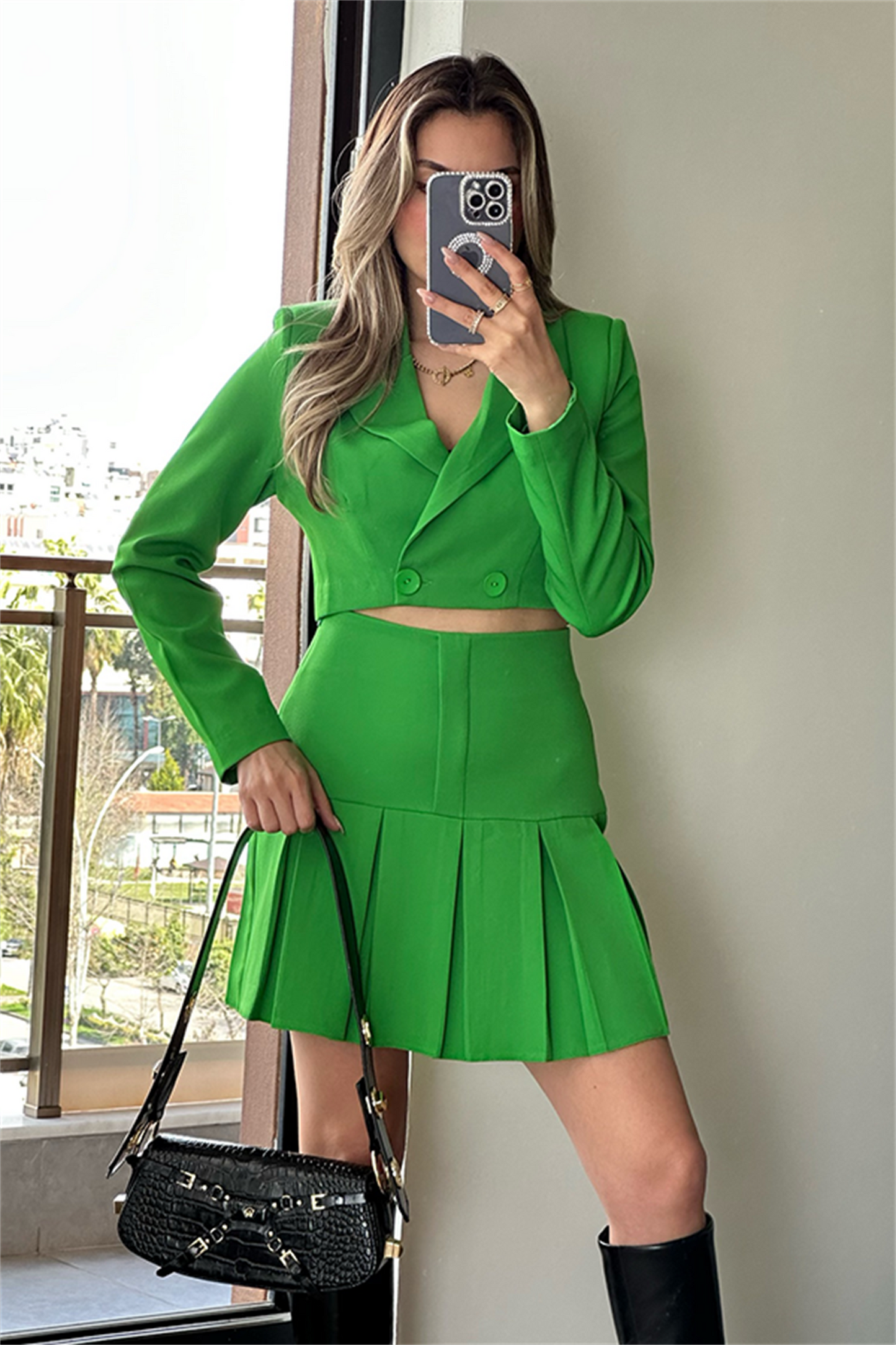 Yeşil etekli pileli ikili takım