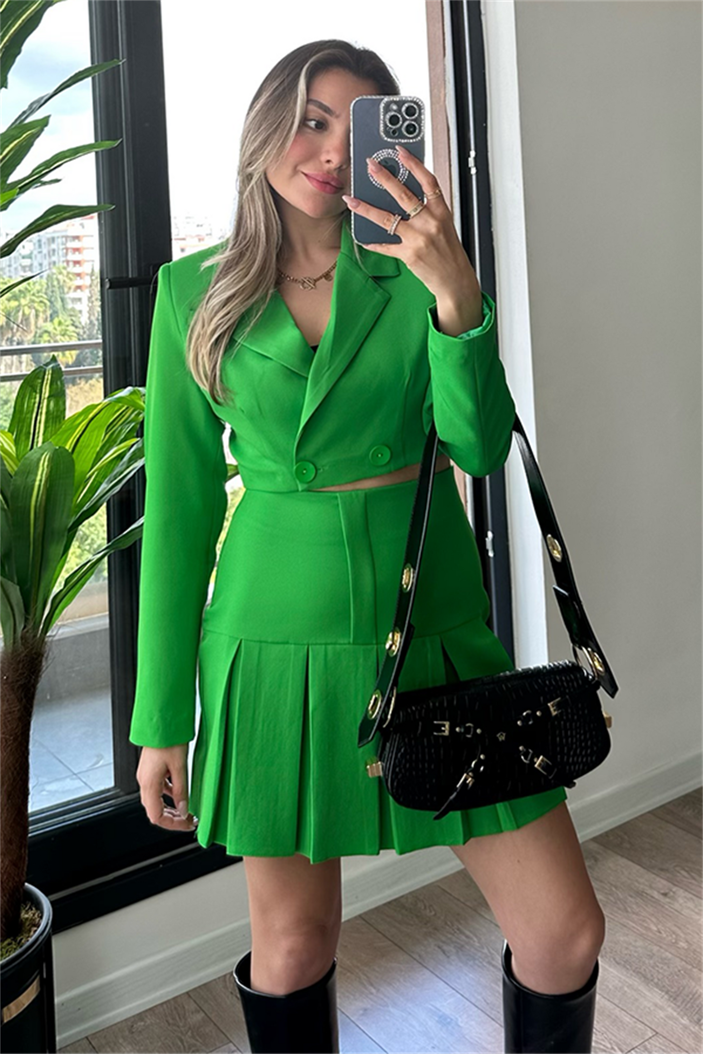 Yeşil etekli pileli ikili takım