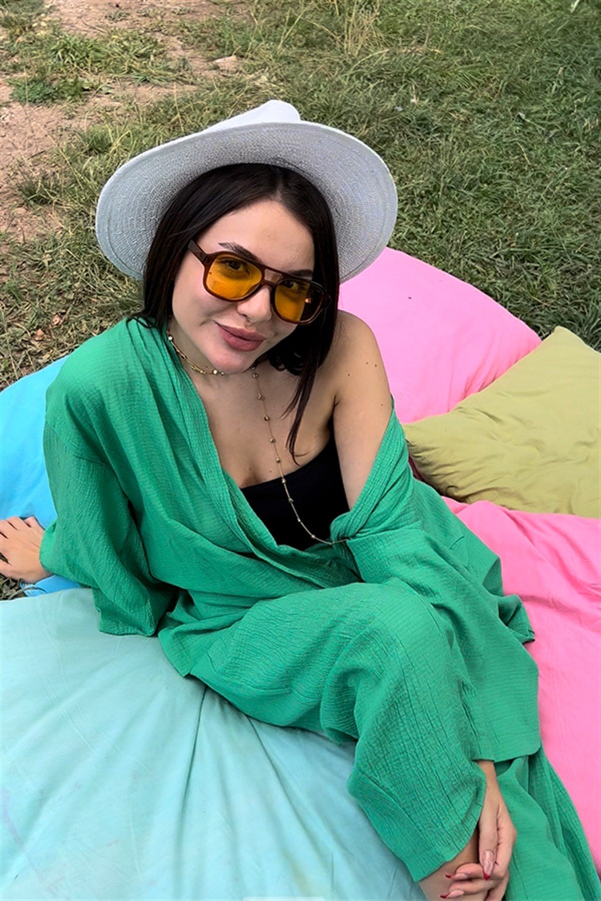 Yeşil kimonolu bohem takım