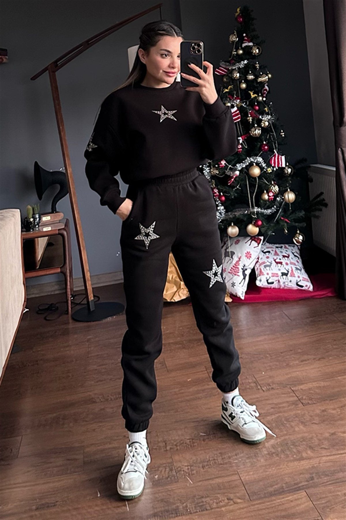 Yıldız taş baskılı siyah eşofman takımı
