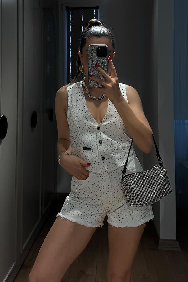 Zahia Taş İşlemeli Beyaz Şort Yelek Takım