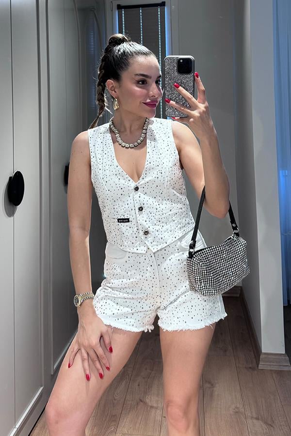 Zahia Taş İşlemeli Beyaz Şort Yelek Takım