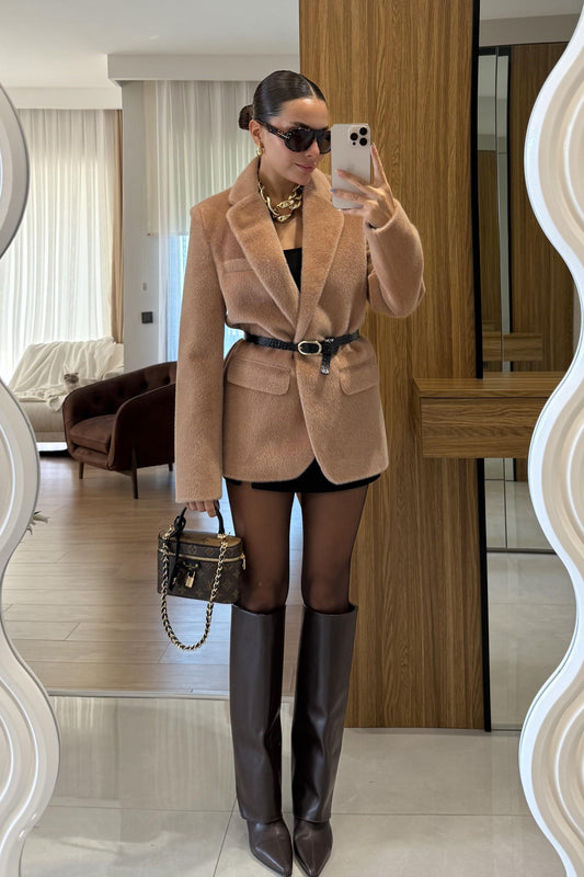 Aisha Camel Dokulu Premium Kemerli Blazer