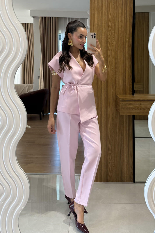 Alenya Şeker Pembe Yelekli Kuşaklı Takım