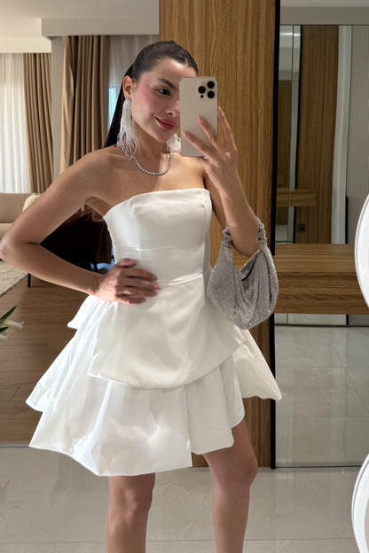 Alveta Beyaz Straplez Balon Elbise