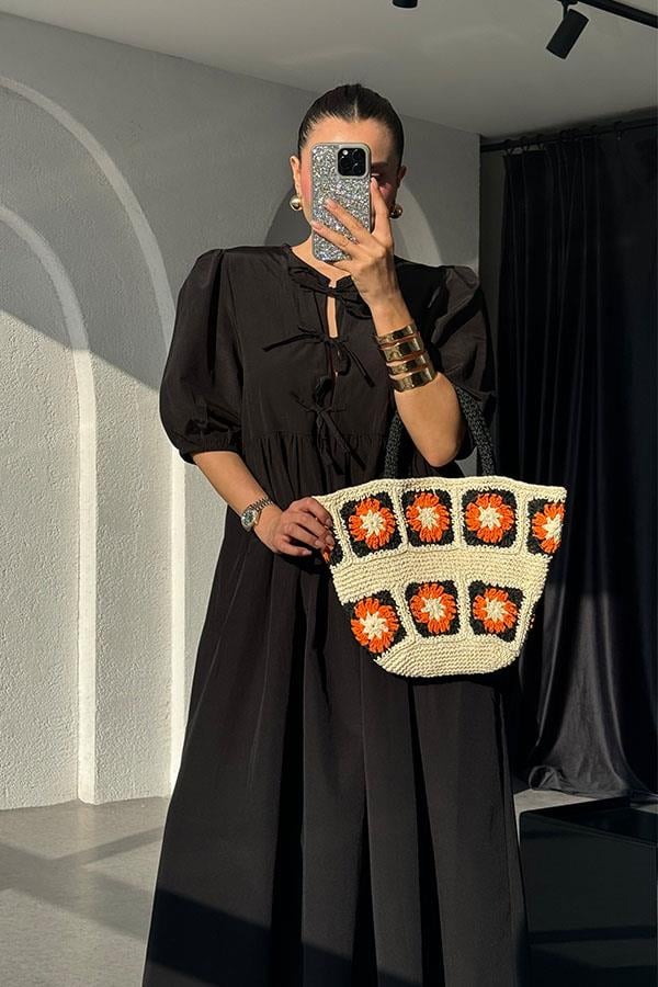 Amina Kurdele Detaylı Elbise-Siyah