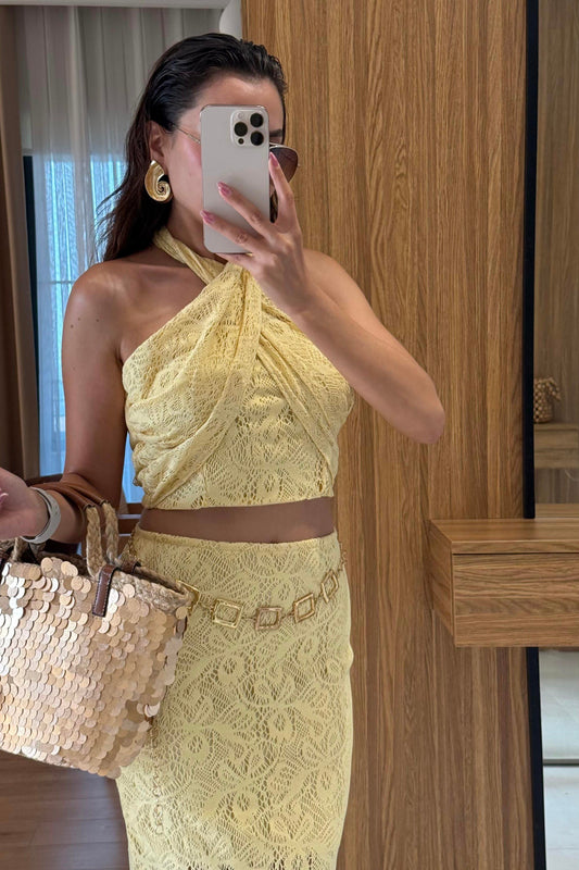 Antonio Sarı Dantel Boyundan Bağlamalı Takım