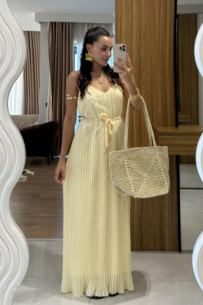 Astraia Sarı Piliseli İp Askılı Uzun Elbise