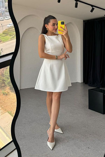 Avia Sırt Dekolteli Mini Elbise-Beyaz