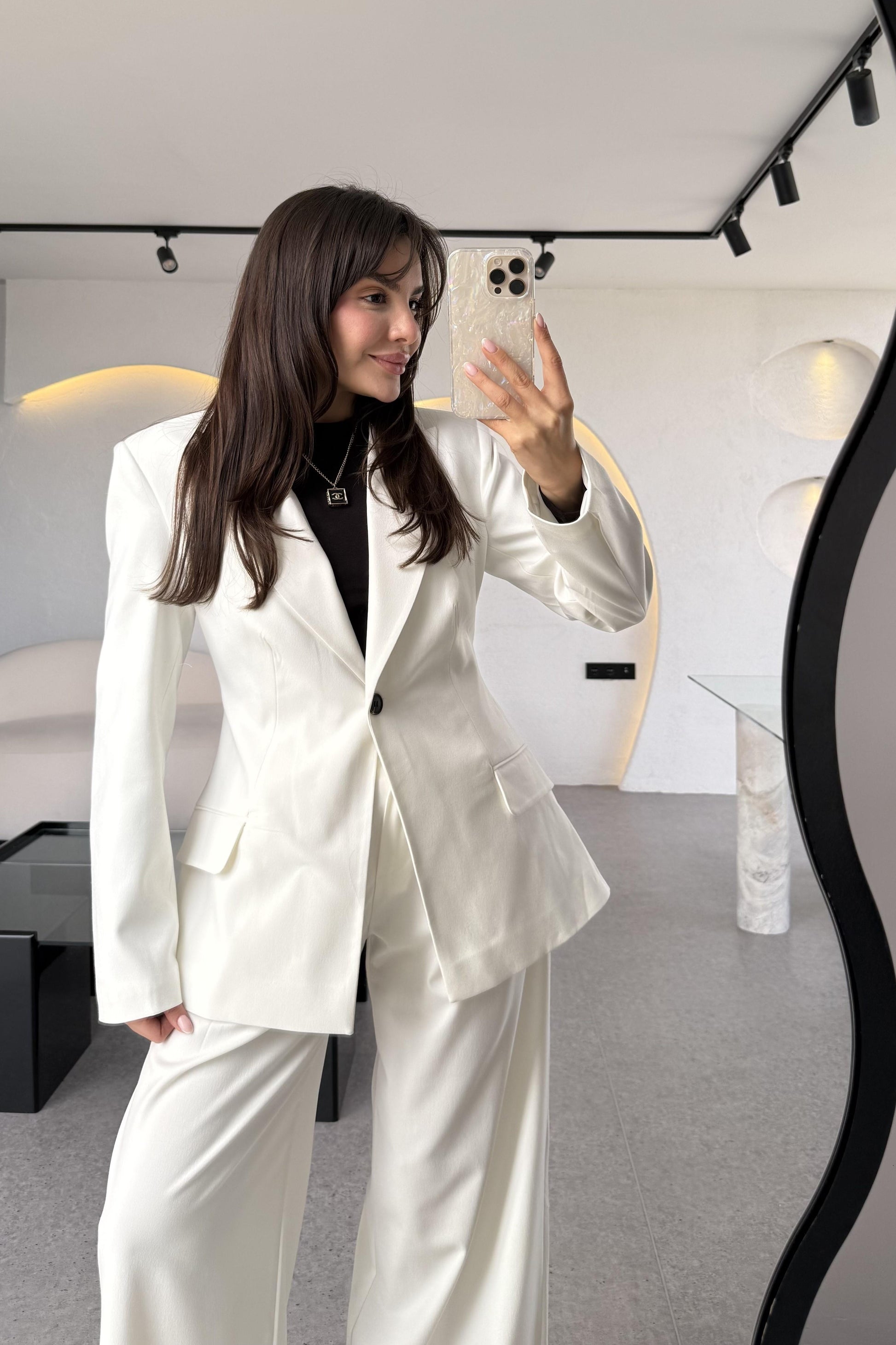 Barcelona Beyaz Premium Belden Oturtmalı Takım