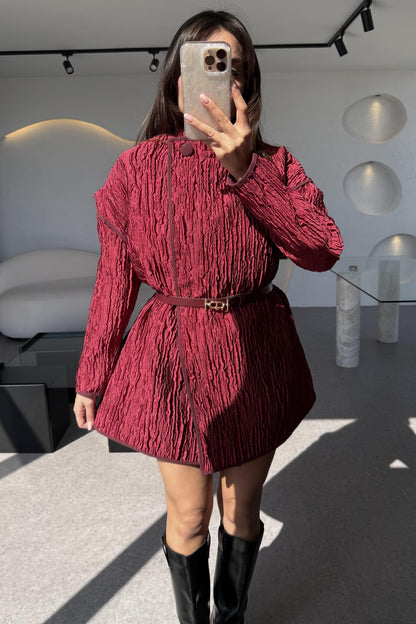 Belina Bordo Dik Yaka Jakarlı Kemerli Ceket