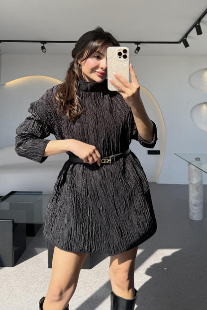 Belina Siyah Dik Yaka Jakarlı Kemerli Ceket