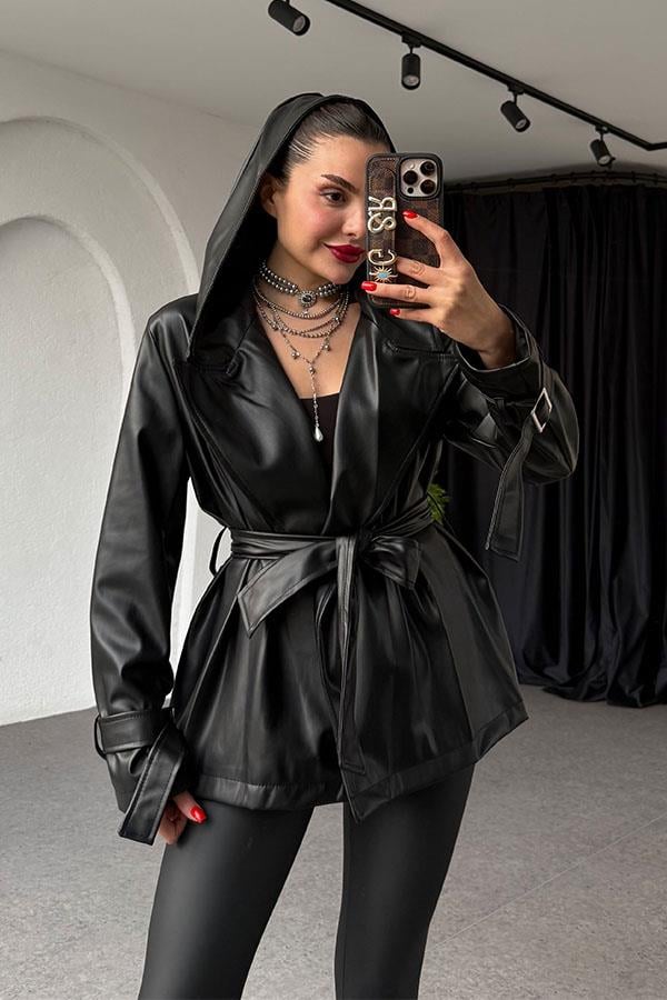 Bexley Siyah Kapüşonlu Deri Ceket