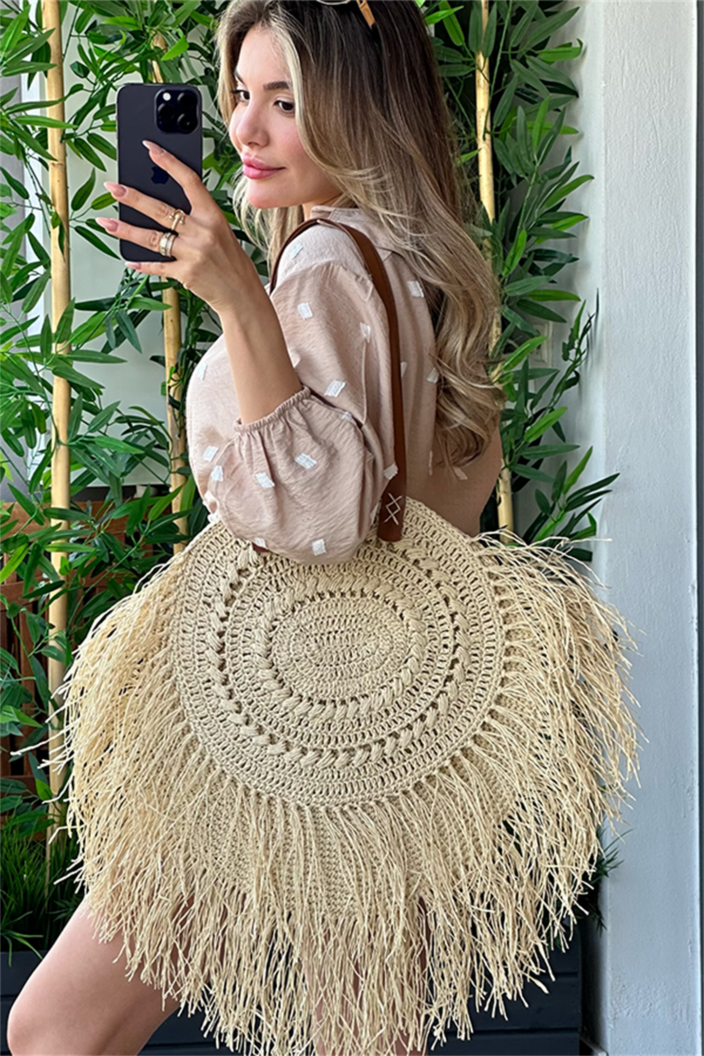 Beyaz noktalı krem keten elbise