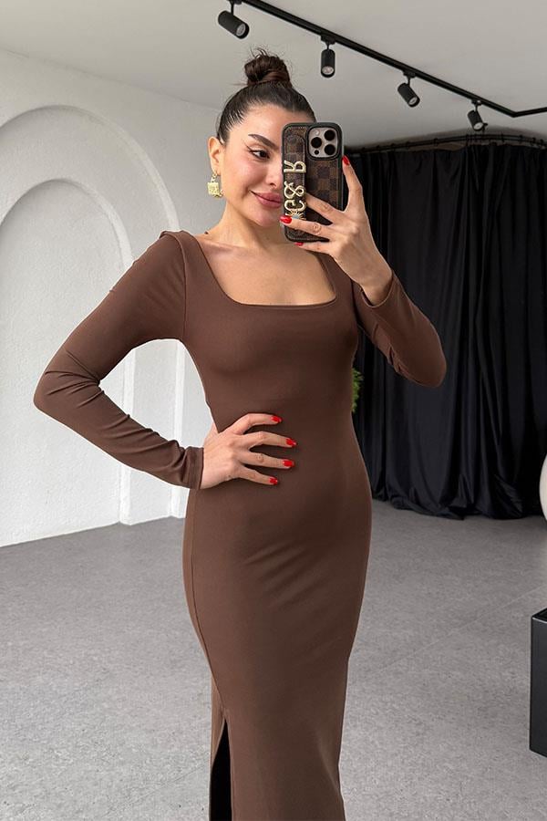 Bianca Acı Kahve Kare Yaka Yırtmaçlı Elbise