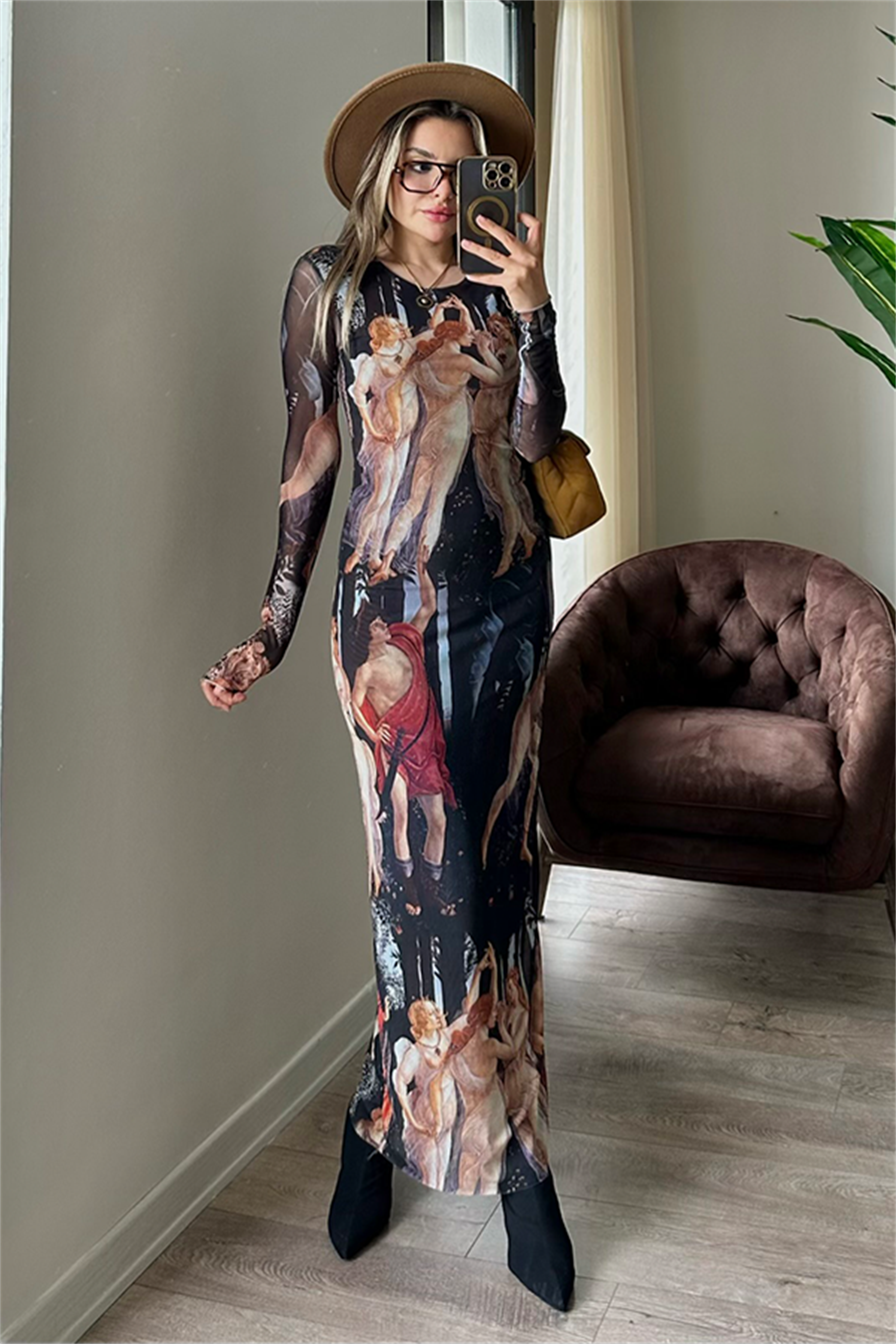 Boleyn figürlü tül kalem elbise