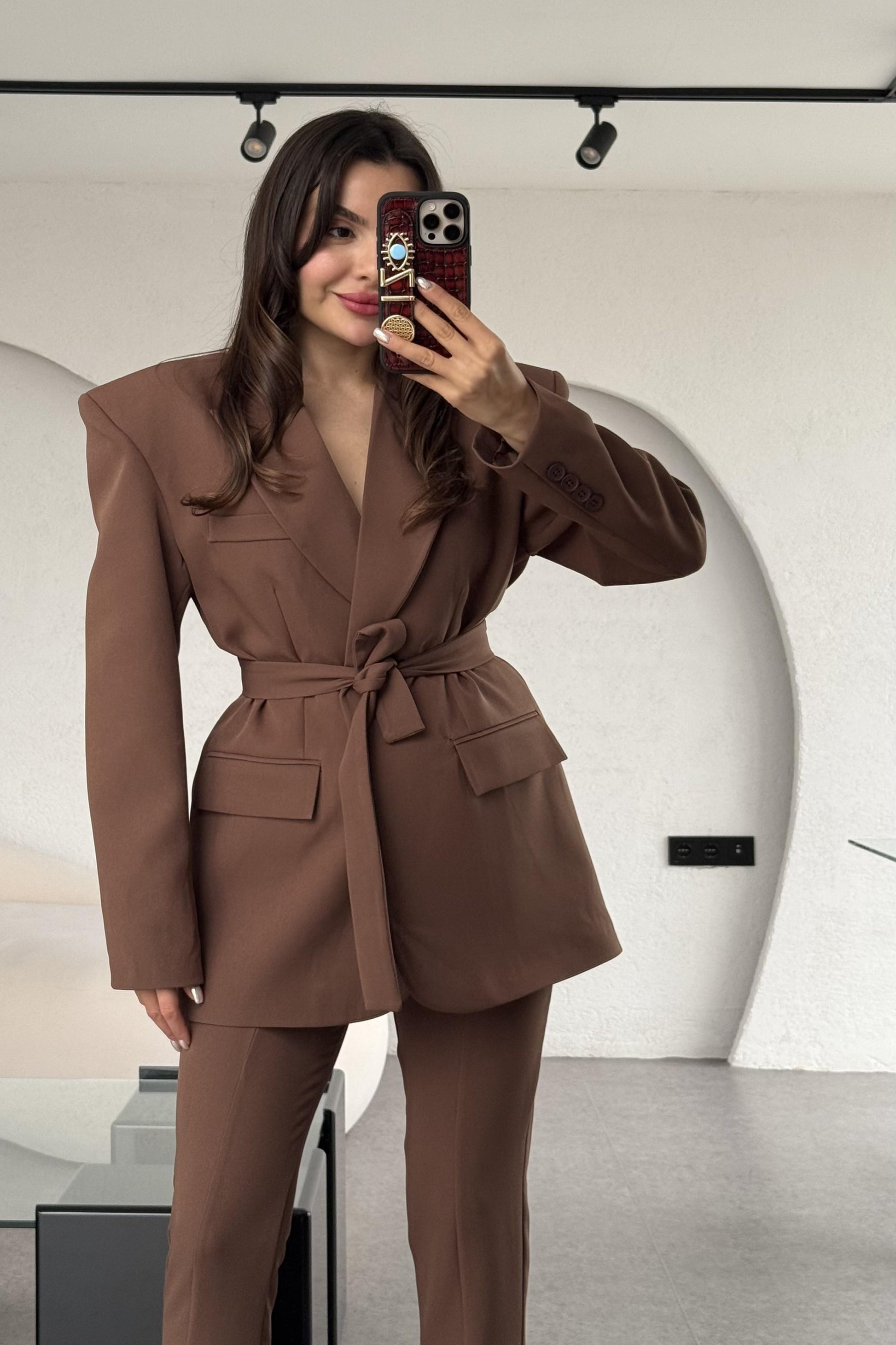 Bragen Acı Kahve Kuşaklı Takım