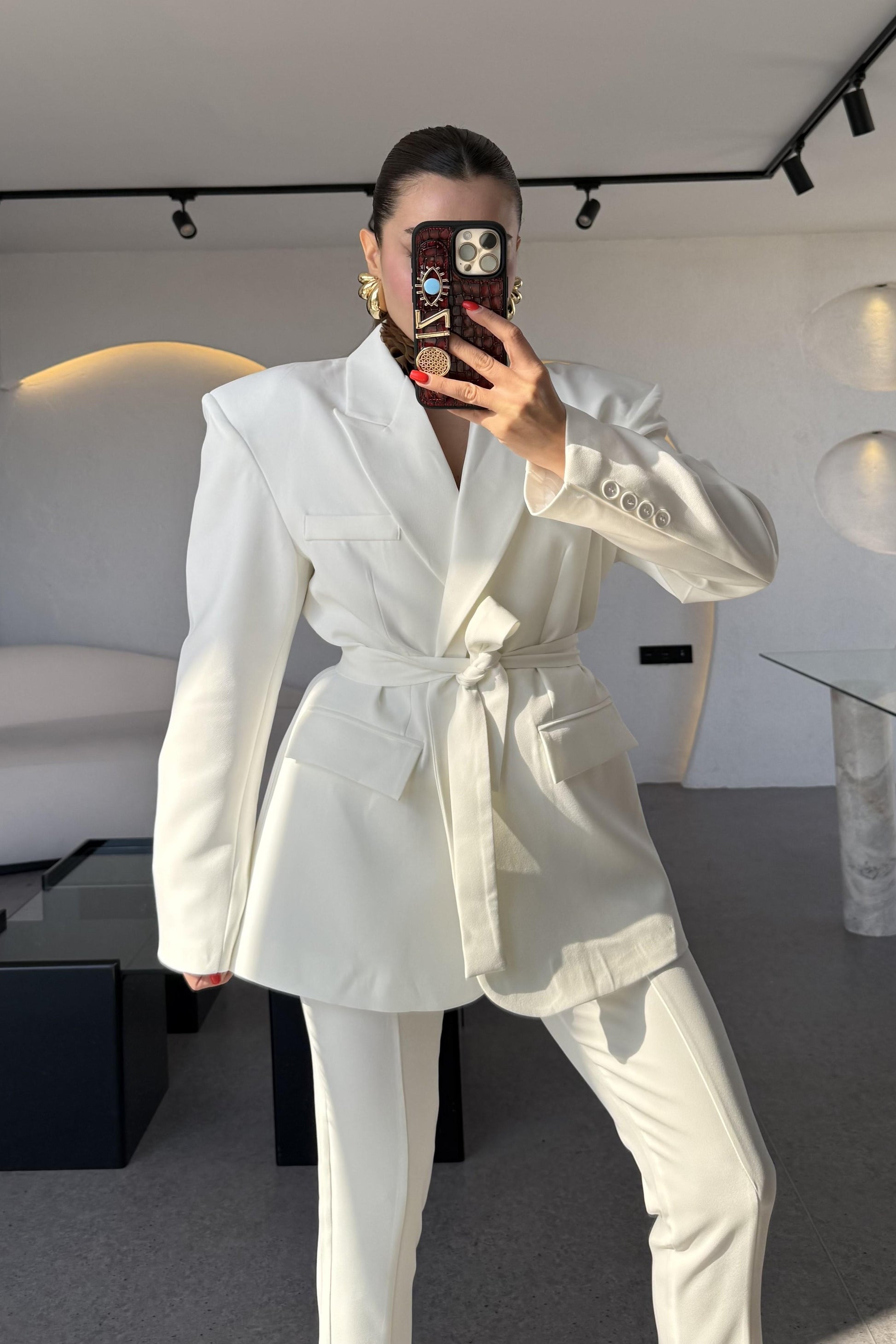 Bragen Beyaz Kuşaklı Takım