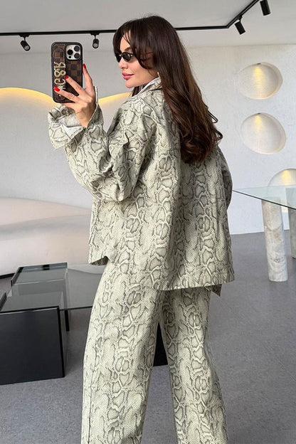 Cambria Yılan Desen Ceket