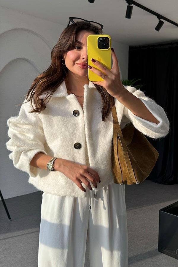 Carmela Beyaz Kırçıllı Kısa Kaban