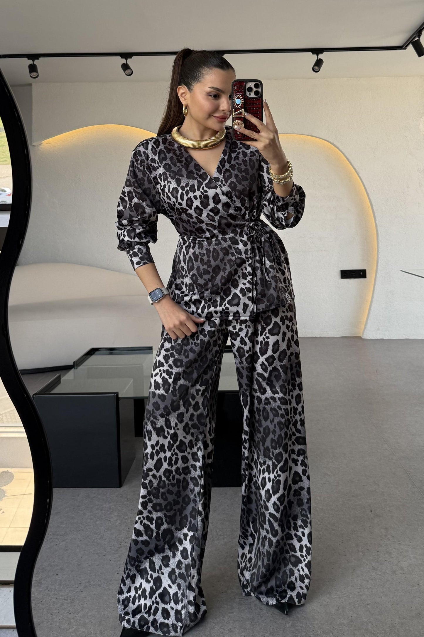 Castro Siyah Saten Leopar Takım